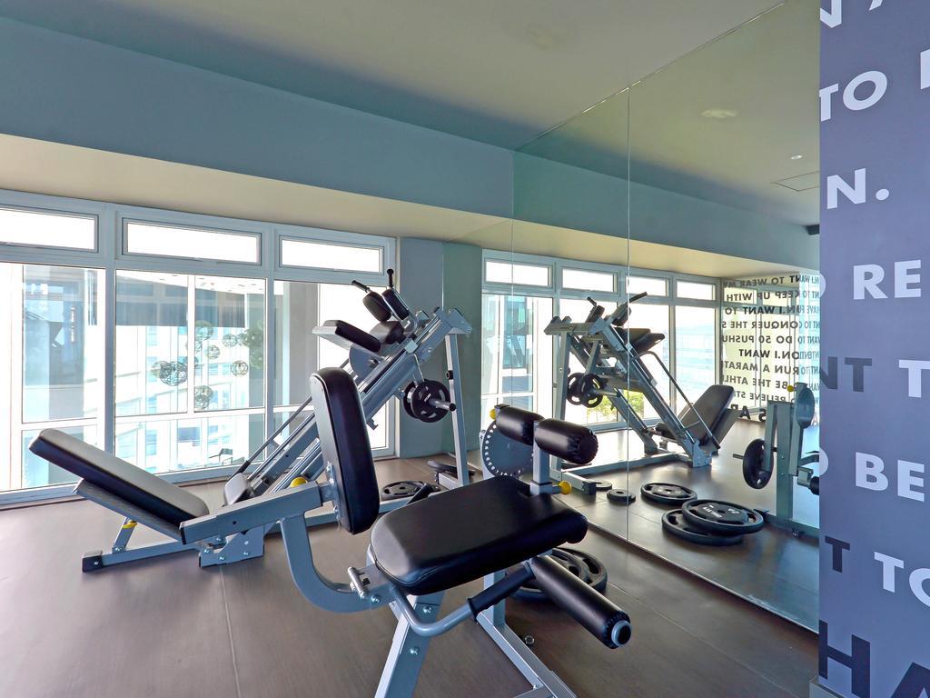 Currency Serviced Suites Manila Bagian luar foto
